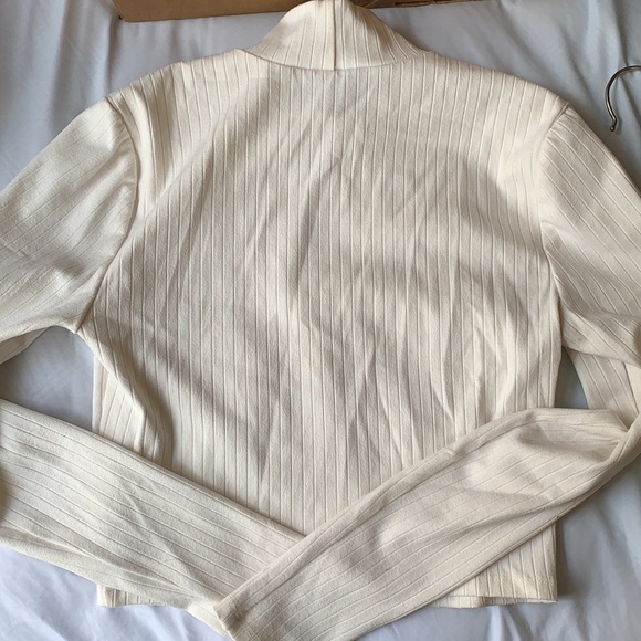 Ribbed Crop Mockneck top by Privacy Please - Picture 4 of 7